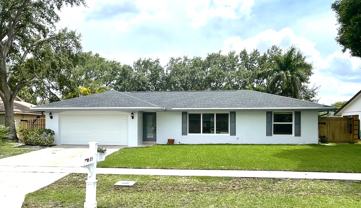 Primary Photo - 1155 Summerwood Cir