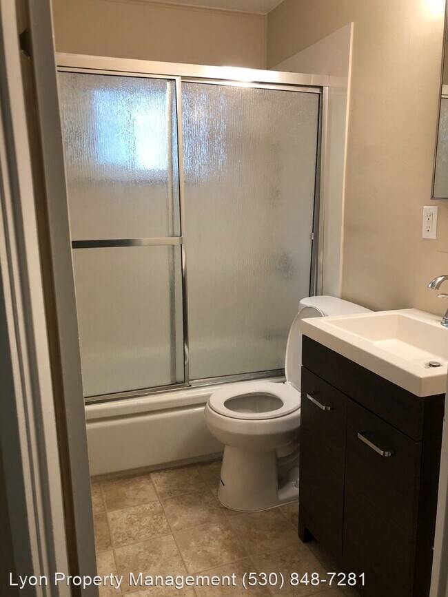 Foto del edificio - 2 br, 1 bath House - 837 Eureka Avenue