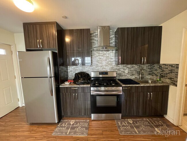 Foto del edificio - 509 E 88th St