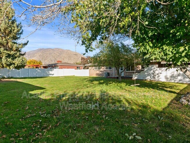 Foto del edificio - 1465 N 1200 W