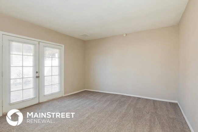 Building Photo - 4228 N 85th Dr