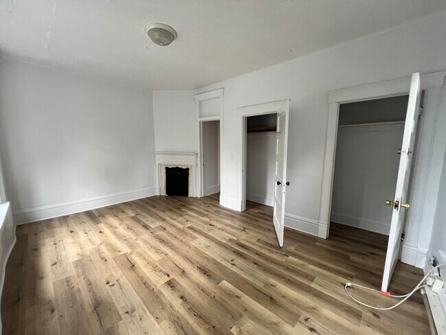 Foto del edificio - 406 N Glenwood Ave