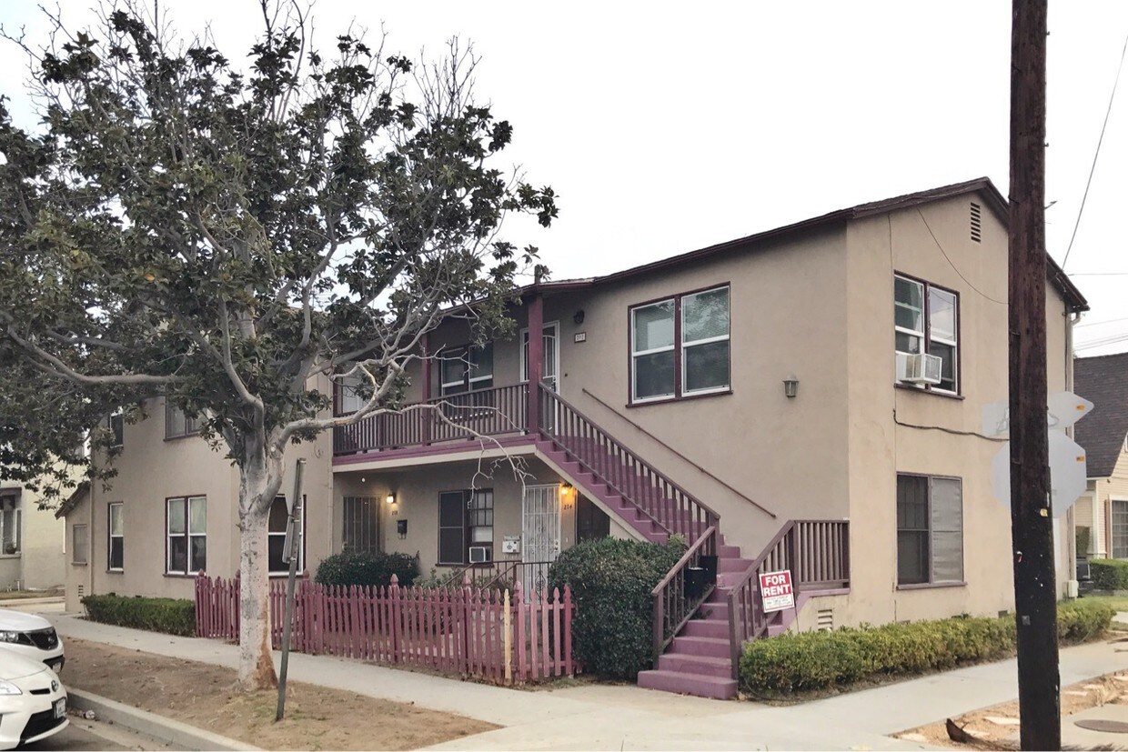 Primary Photo - 202 Esperanza Ave
