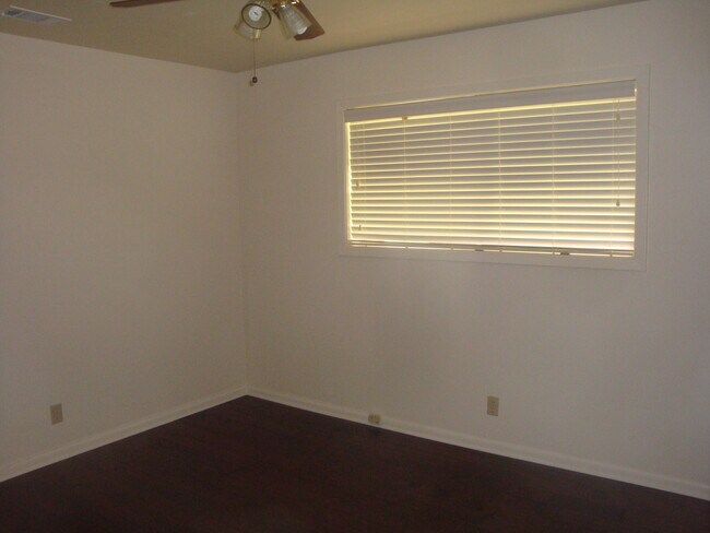 Building Photo - 504 Haynes Dr