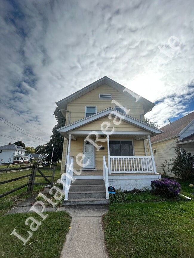 Building Photo - 1522 Nevada St