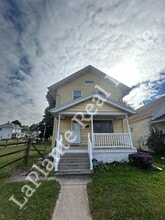Building Photo - 1522 Nevada St