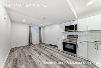 Building Photo - 7228 Chivers Pl SW
