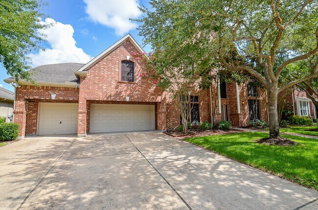 Foto del edificio - 21010 Kelliwood Park Ln