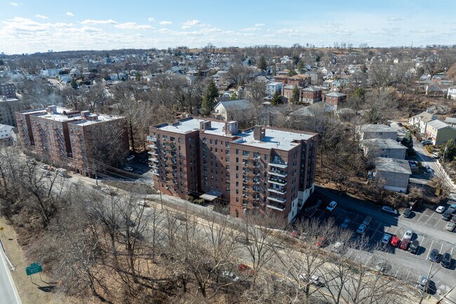 Aerial Photo - 277 Bronx River Rd