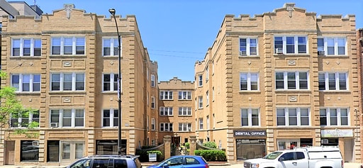 Building Photo - 440 N Western Ave