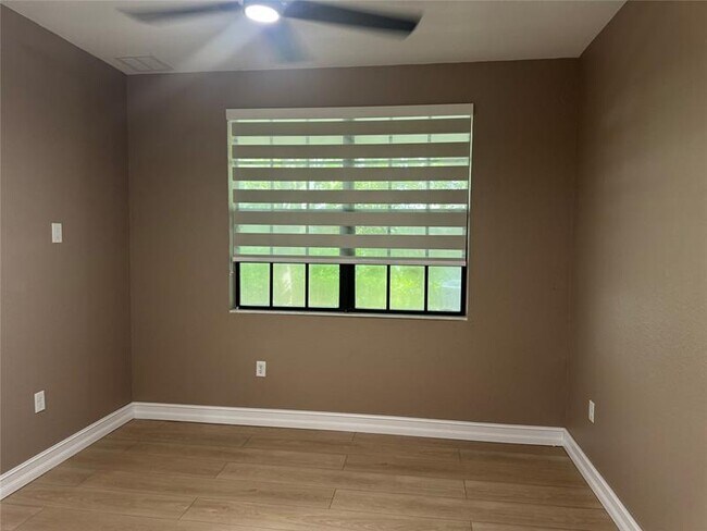 Foto del edificio - 11356 SW 15th St