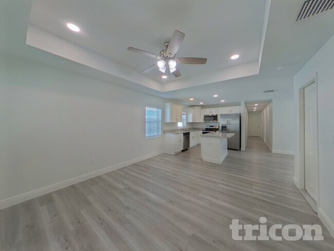 Foto del edificio - 6379 29th St N