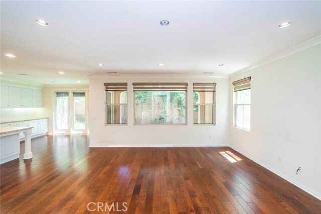 Building Photo - 33 Bromeliad