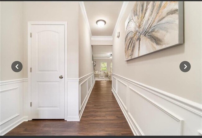 Foto del edificio - 1427 Haynescrest Ct