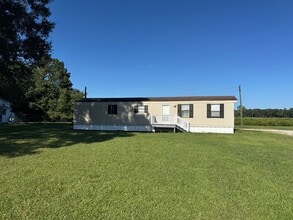 Building Photo - 5960 US-17