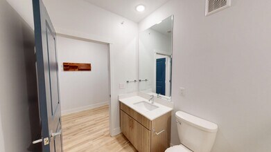 Diamond Bathroom - Factory 52 Apartments
