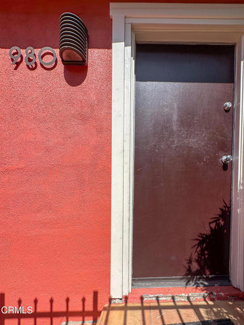 Foto del edificio - 980 N Hoover St
