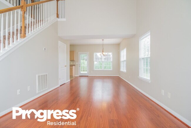 Building Photo - 621 Mable Dr