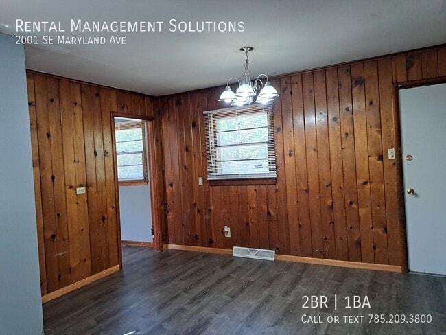 Building Photo - 2001 SE Maryland Ave- 2 BED/1 BATH