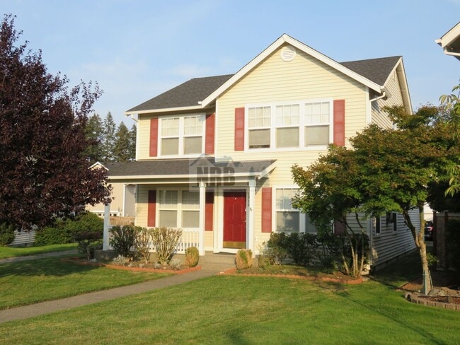 Building Photo - Stunning House in Dupont! $500.00 off 1 Month of Rent!