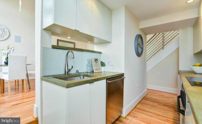 Foto principal - 523 8th St NE