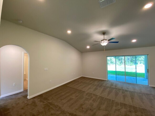 Foto del edificio - 16090 SW 55th Avenue Rd
