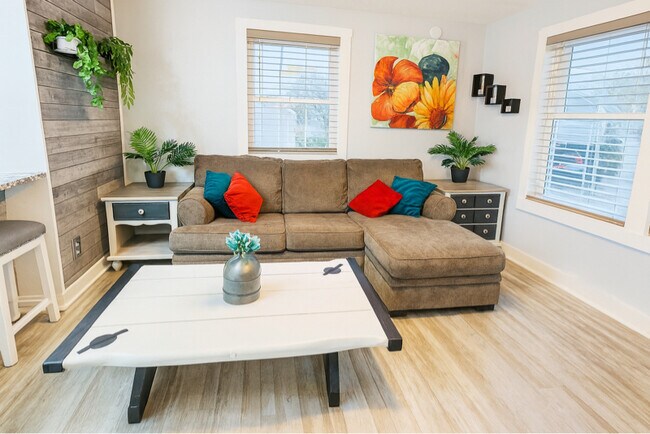 Foto del edificio - 103 Bliss Ln