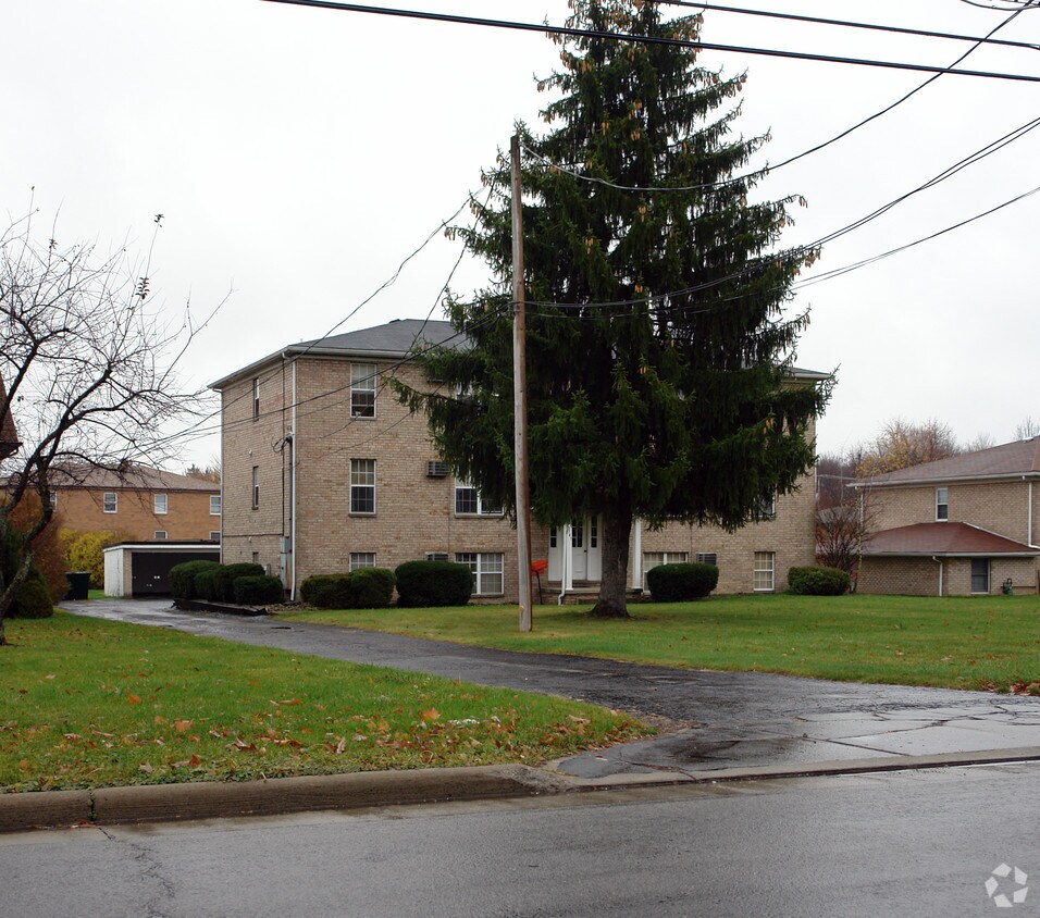 Primary Photo - 5761 Sheridan Rd