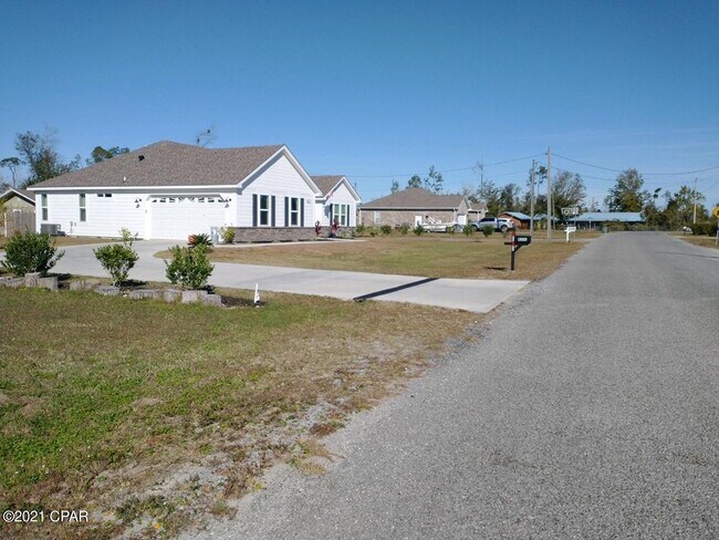 Building Photo - 8331 Klondyke Rd