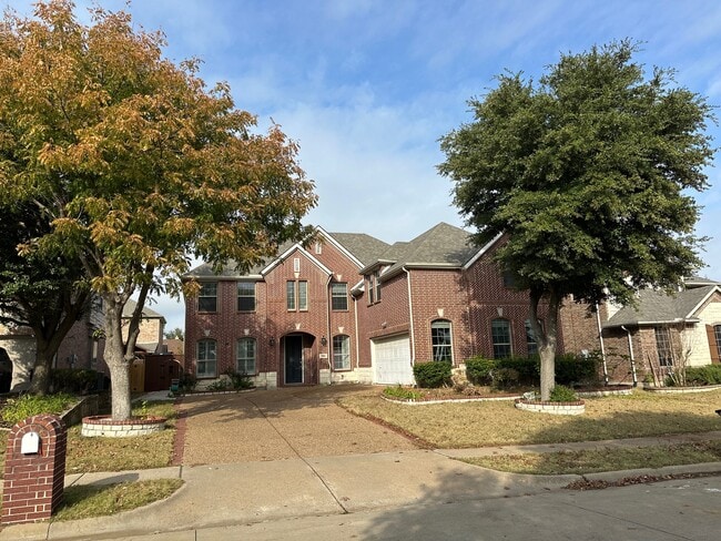 Building Photo - 928 Falcon Dr