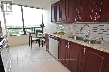 Building Photo - 7440 Bathurst St