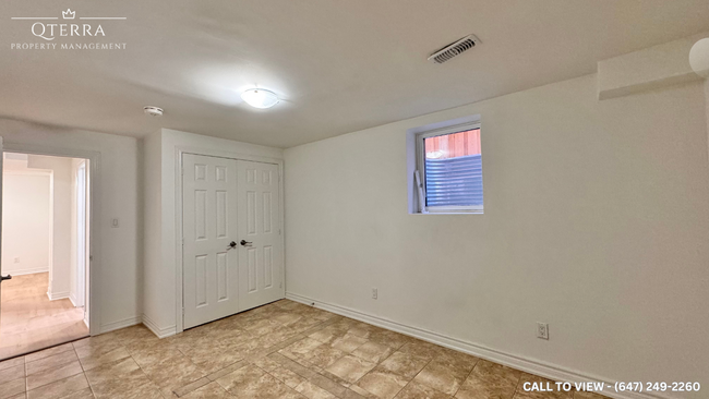 Building Photo - 2-5312 Thornwood Dr