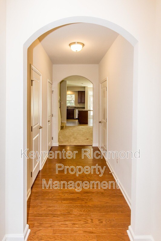 Foto del edificio - 8986 Ringview Dr