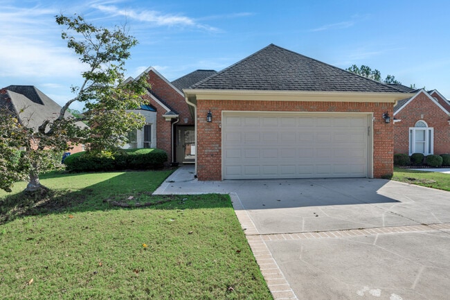 Building Photo - 310 Willow Crest Ln