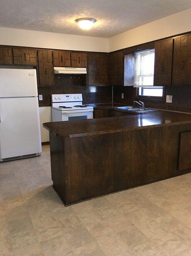 Foto del edificio - Large Ranch House