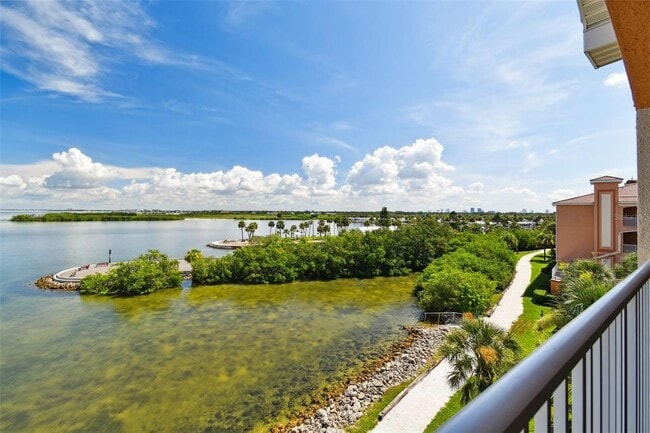 Building Photo - 5000 Culbreath Key Way