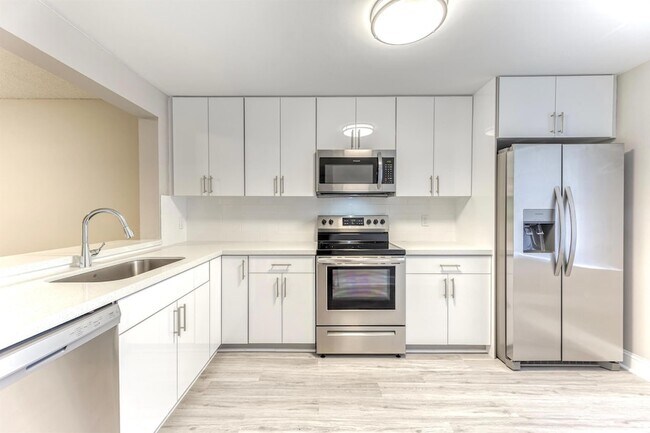 Foto del edificio - 240 SE 10th St
