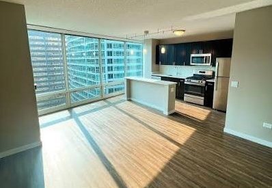 Foto del edificio - 344 E Grand Ave