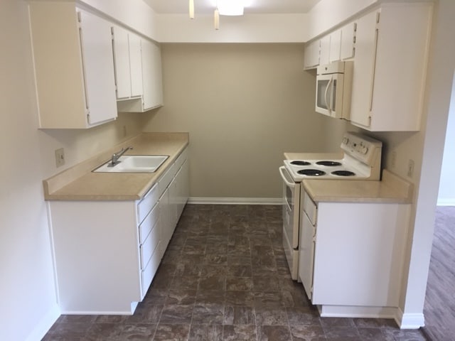 Building Photo - 1920 Peyton Ave