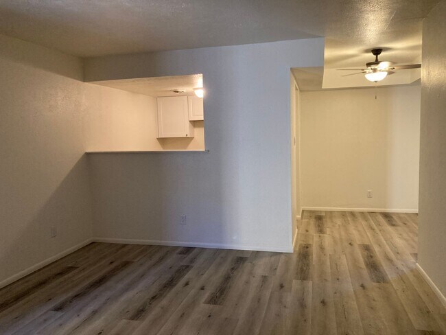 Foto del edificio - Northeast Condo