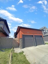 Building Photo - 8626-86288 88 St