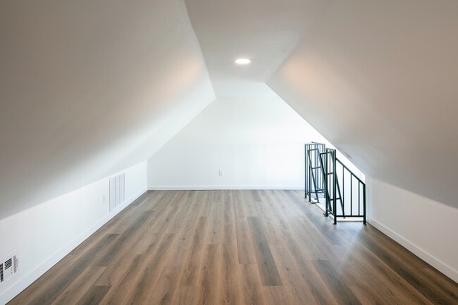 Building Photo - Griegos Farms