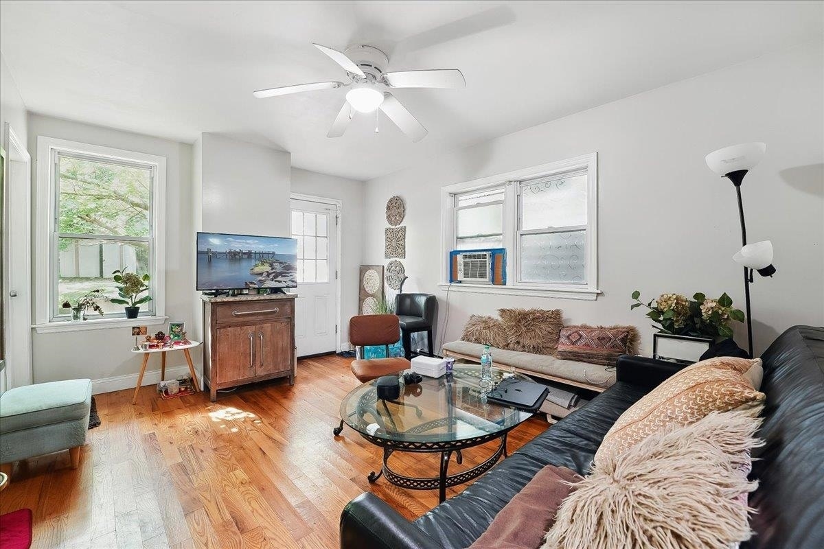 Foto principal - 675 Summit Ave