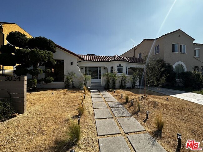 Foto del edificio - 3034 S Norton Ave