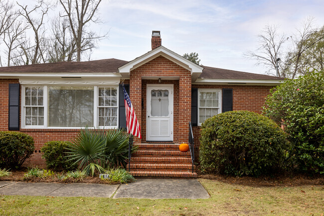 Building Photo - 1818 Shannon Dr