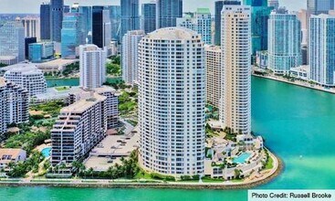Building Photo - 540 Brickell Key Dr