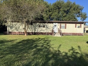 Building Photo - 1724 Oakland Rd W