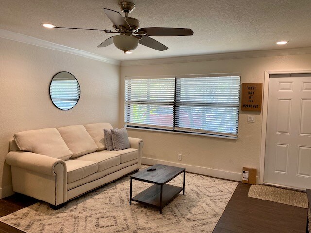 Foto del edificio - 4271 NW 114th Terrace