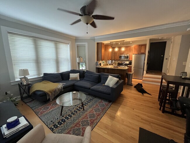 Foto del edificio - 4901 N Leavitt St
