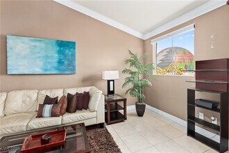 Building Photo - 210 E Flamingo Rd